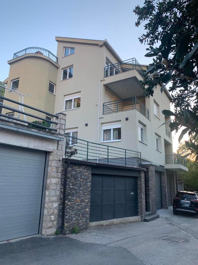 Villa Aya - With Sauna And Outdoor Swimming Pool Mostar Buitenkant foto