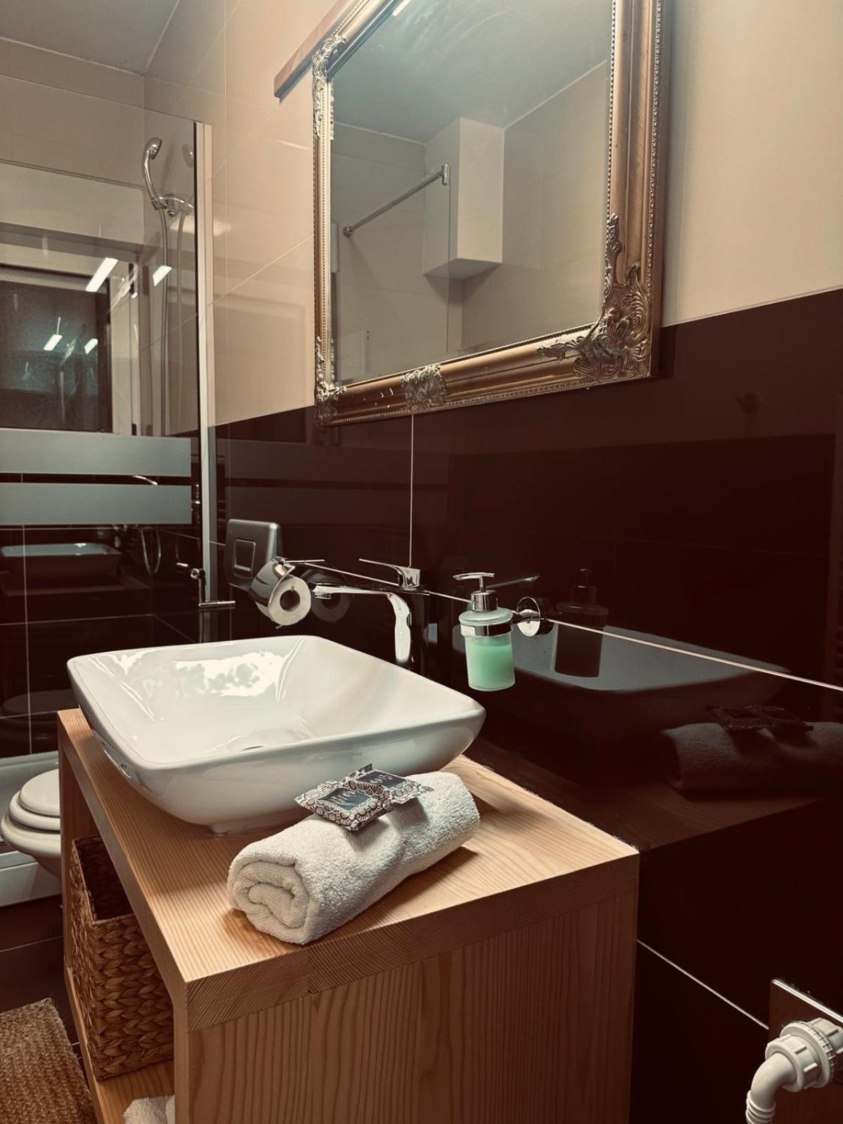 Villa Aya - With Sauna And Outdoor Swimming Pool Mostar Buitenkant foto