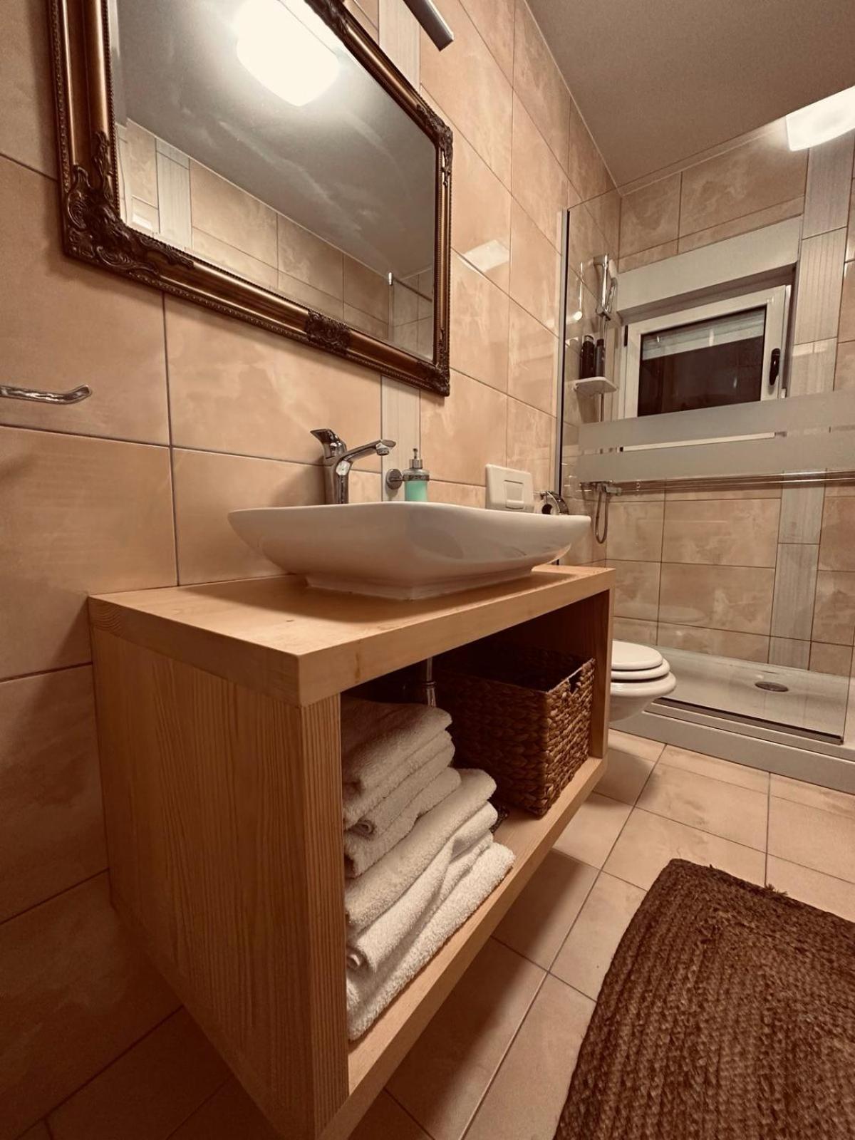 Villa Aya - With Sauna And Outdoor Swimming Pool Mostar Buitenkant foto