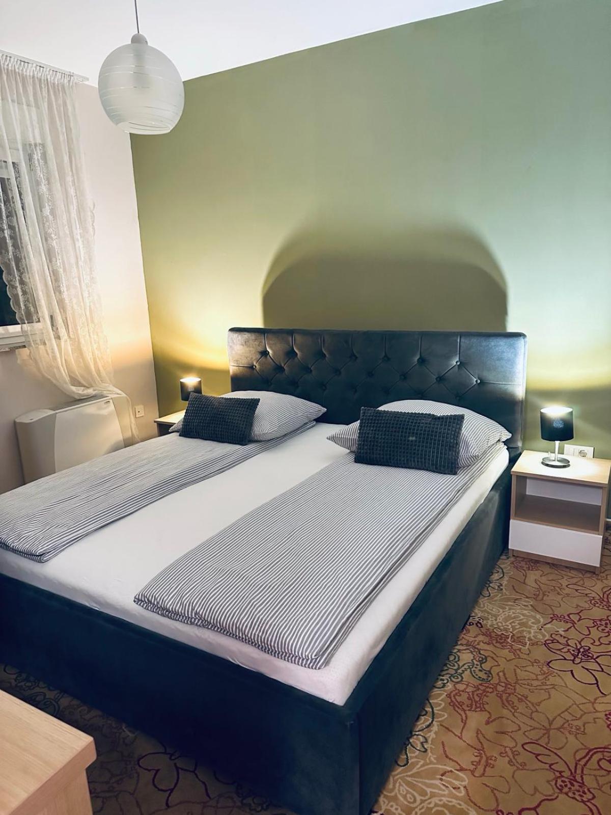 Villa Aya - With Sauna And Outdoor Swimming Pool Mostar Buitenkant foto